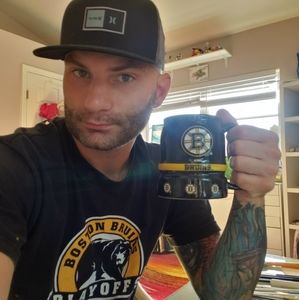 Meet your Posher, Adam